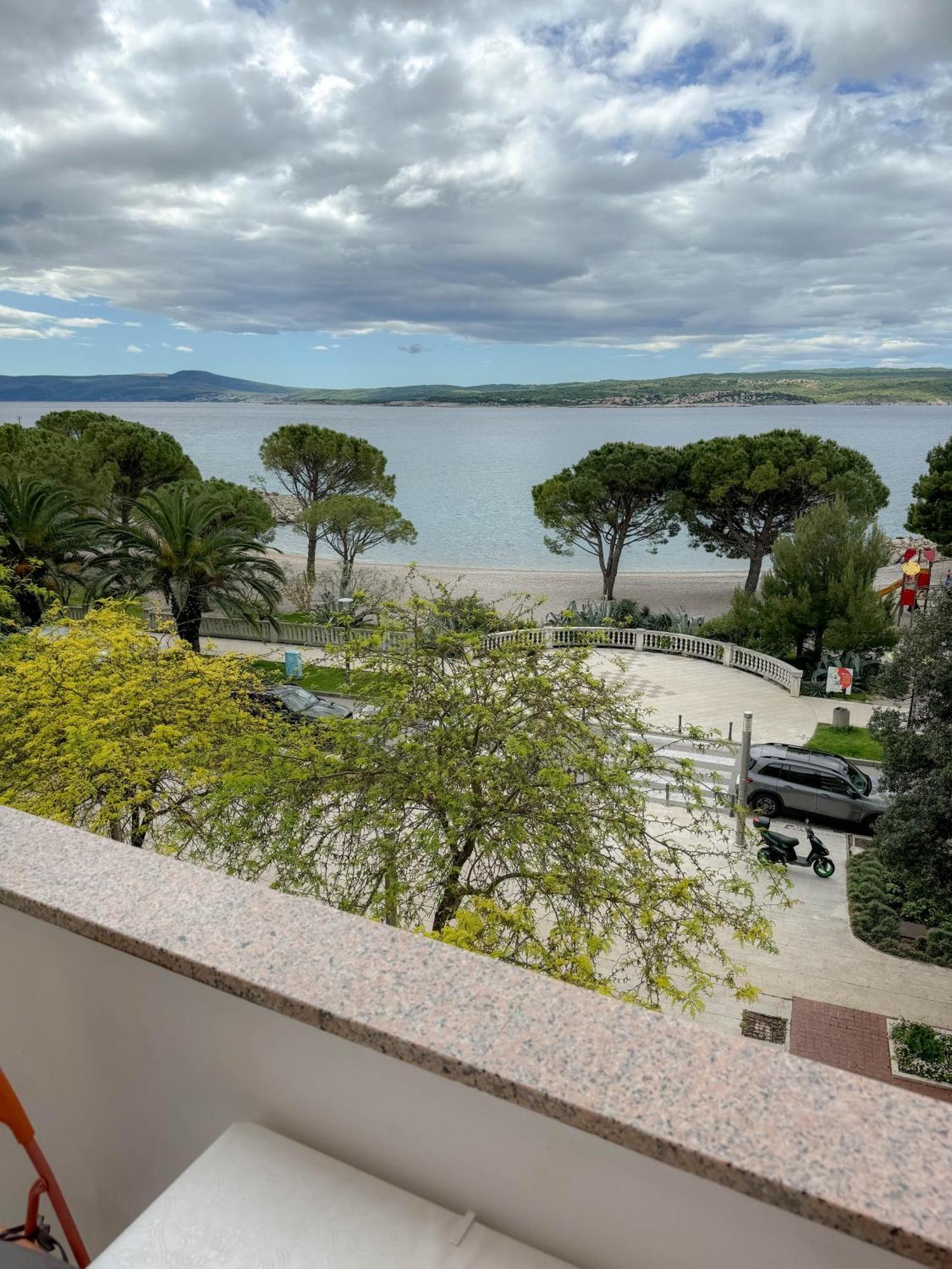 Apartment Romeo Crikvenica Exterior foto